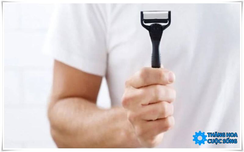 Cạo lông vùng kín nam có ảnh hưởng gì không