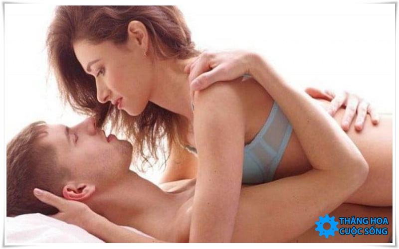 quan hệ lên đỉnh