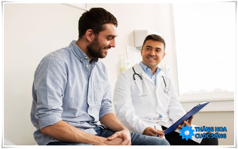 thăm khám bác sĩ
