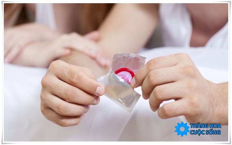 Vợ chồng nên dùng bao cao su loại nào