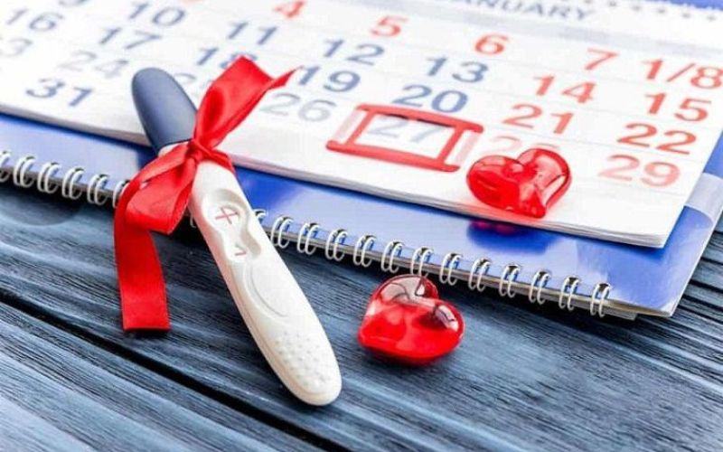 quan hệ khi có kinh có thai không