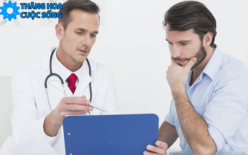 xuất tinh có máu