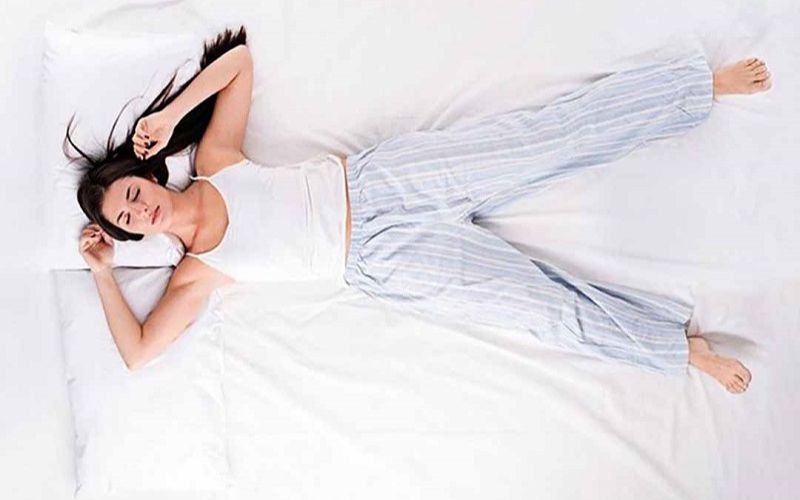 Cách ngủ tăng vòng 1