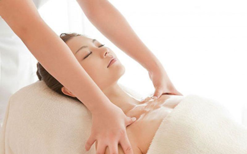 massage ngực có tác dụng gì